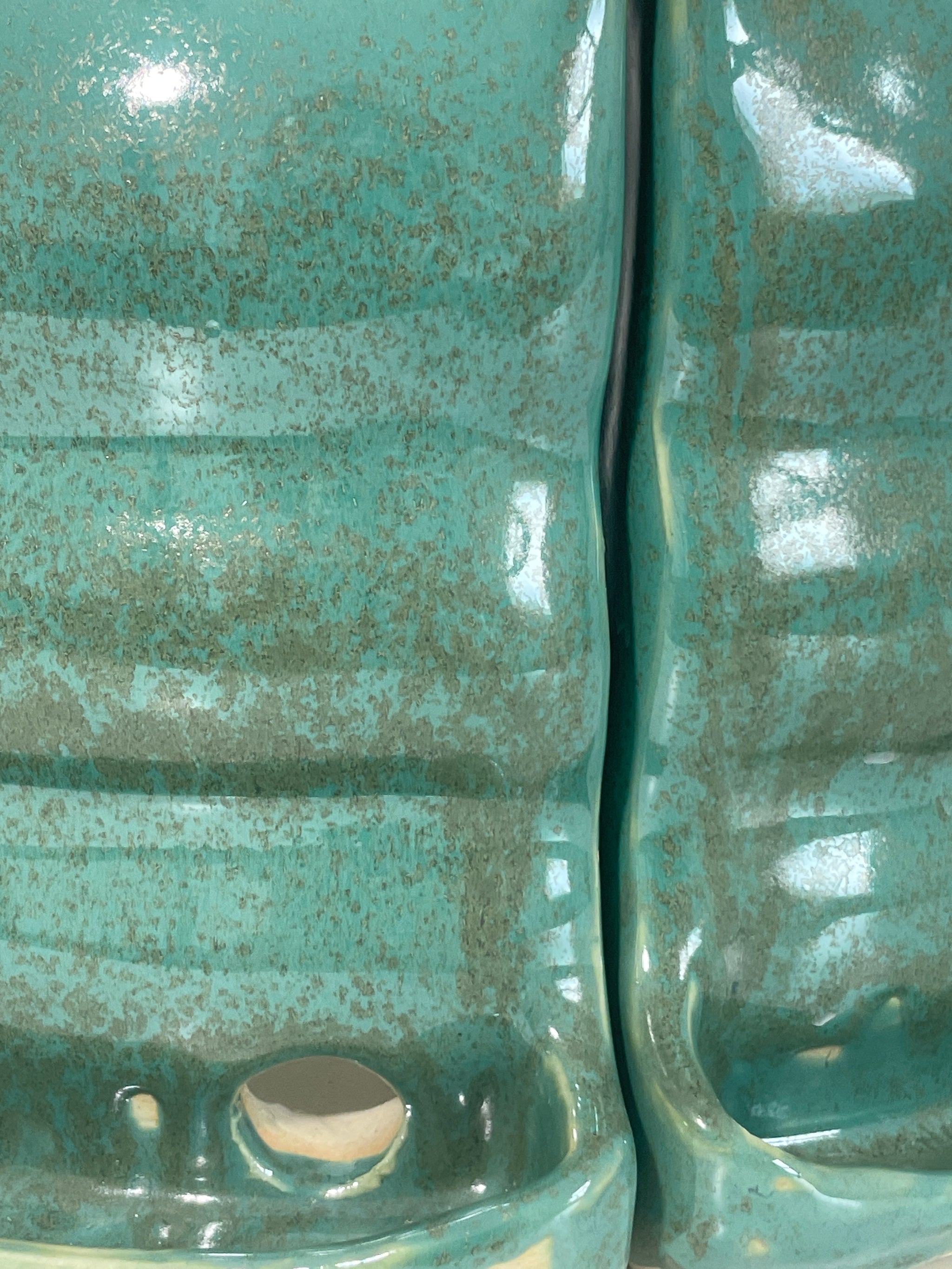 8" Curvy Plant Shelfie Bookends in Green Speckled Glaze